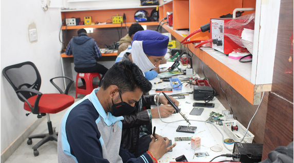 Mobile Repairing Institute in Jaitpur